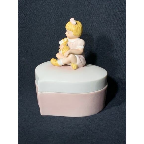 Porcelain Heart Shape Trinket Box with Girl with Cat - Picture 2 of 9